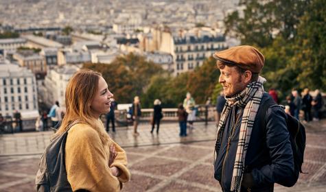 Mann und Frau in Paris